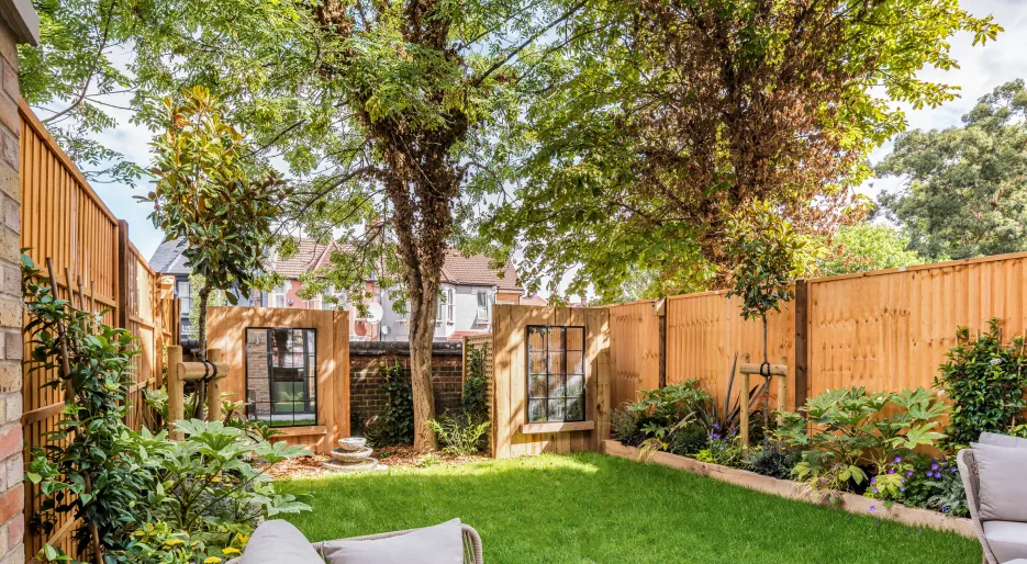 North Gate Park - Plot 2 The Ash - Garden 